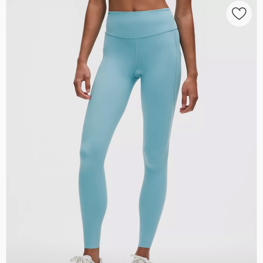 Lululemon Fast and Free High-Rise Tight 28"
5 Pocket